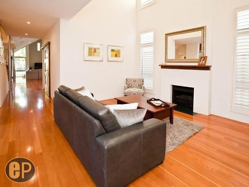10B Davy Street, Alfred Cove WA 6154