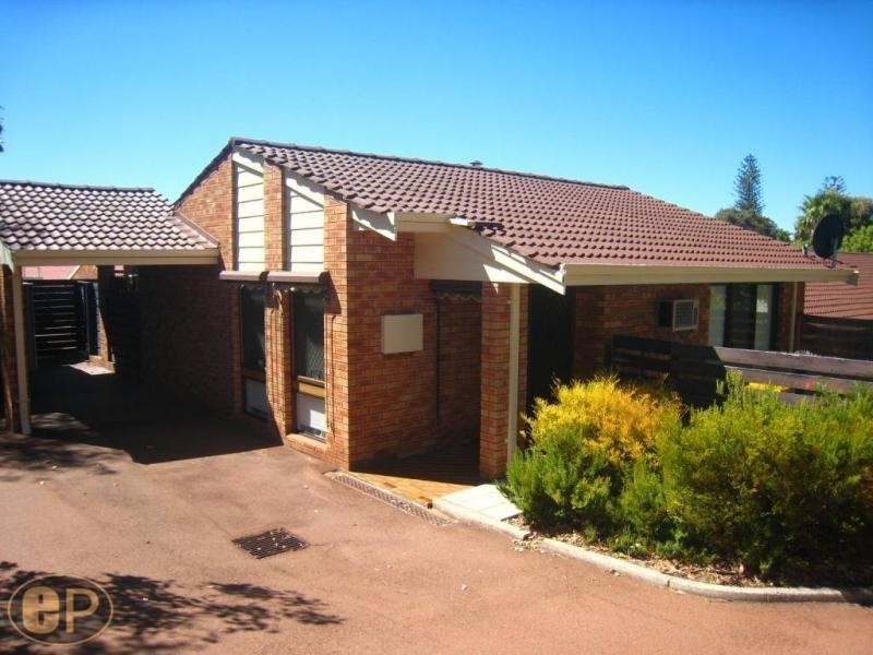 10/104 Moreing Road, Attadale WA 6156