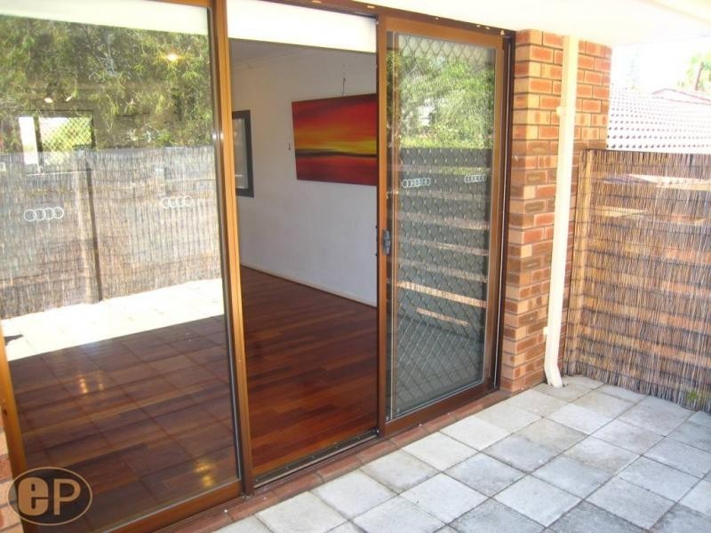 10/104 Moreing Road, Attadale WA 6156