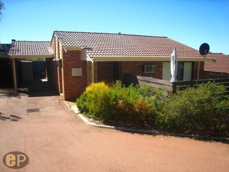 10/104 Moreing Road, Attadale WA 6156