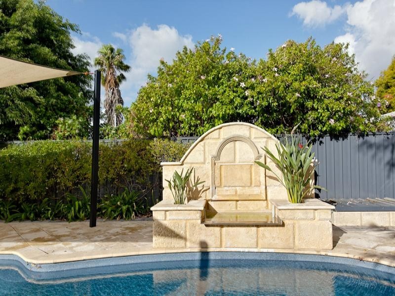 48 Norma Road, Alfred Cove WA 6154