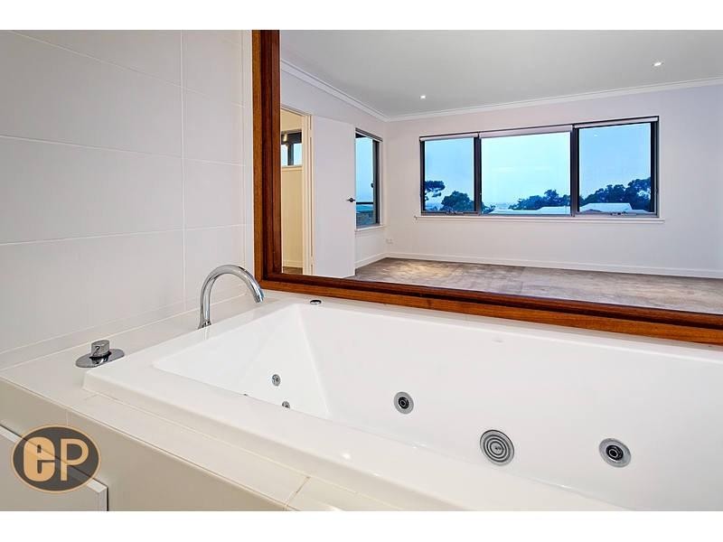 51 Moreing Road, Attadale WA 6156