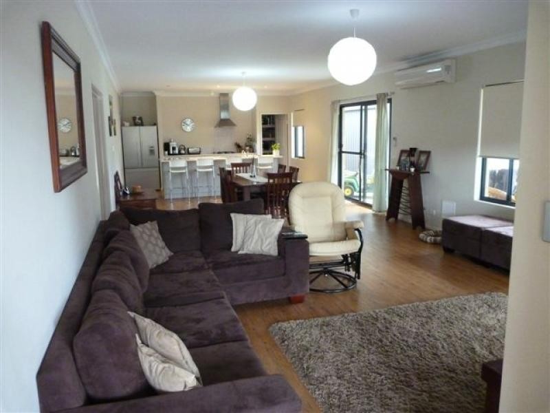 14 Partington Crescent, Binningup WA 6233