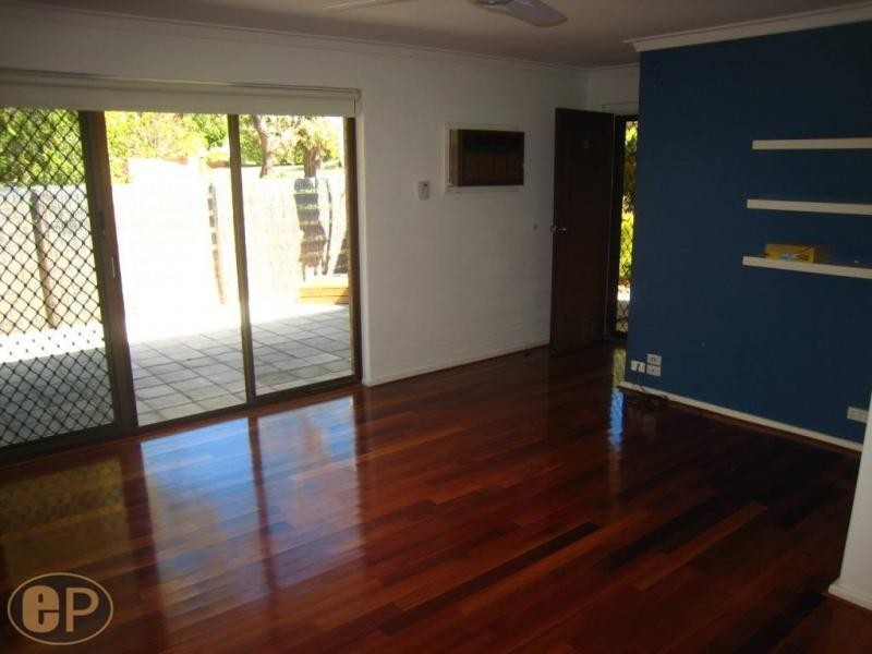 104 Moreing Road, Attadale WA 6156