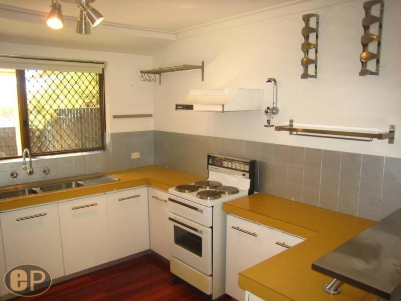 104 Moreing Road, Attadale WA 6156