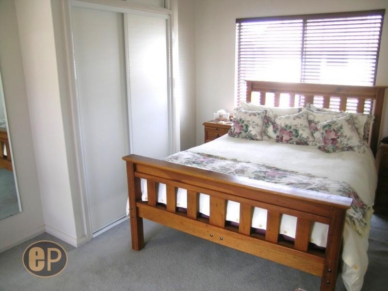 2/13 Lockhart Street, Como WA 6152