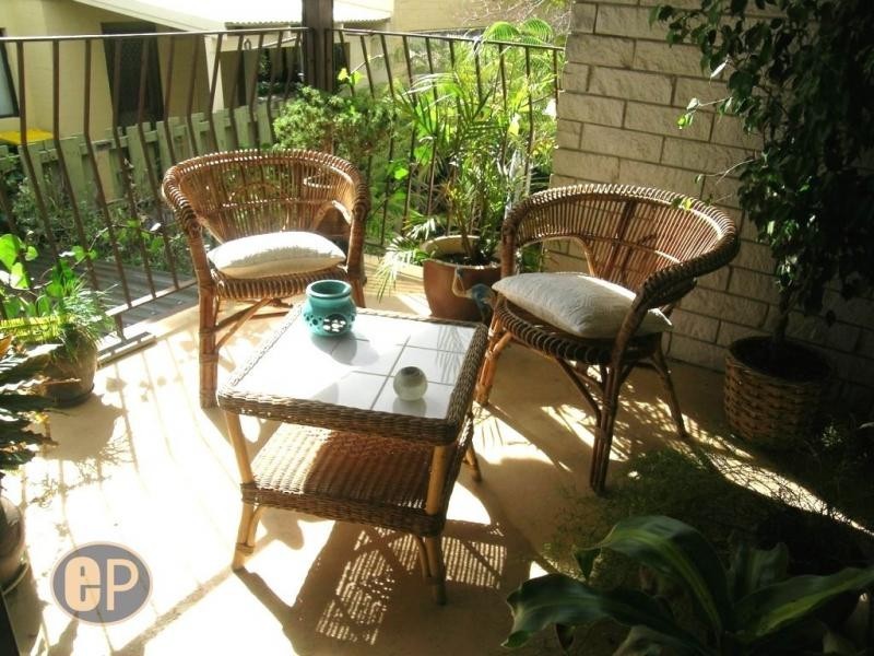 2/13 Lockhart Street, Como WA 6152