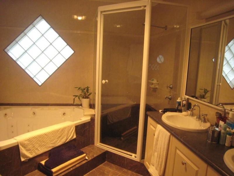 6 Lawler Grove, Winthrop WA 6150