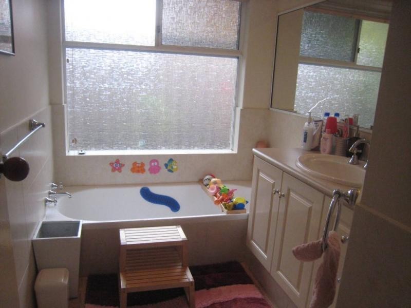 6 Lawler Grove, Winthrop WA 6150