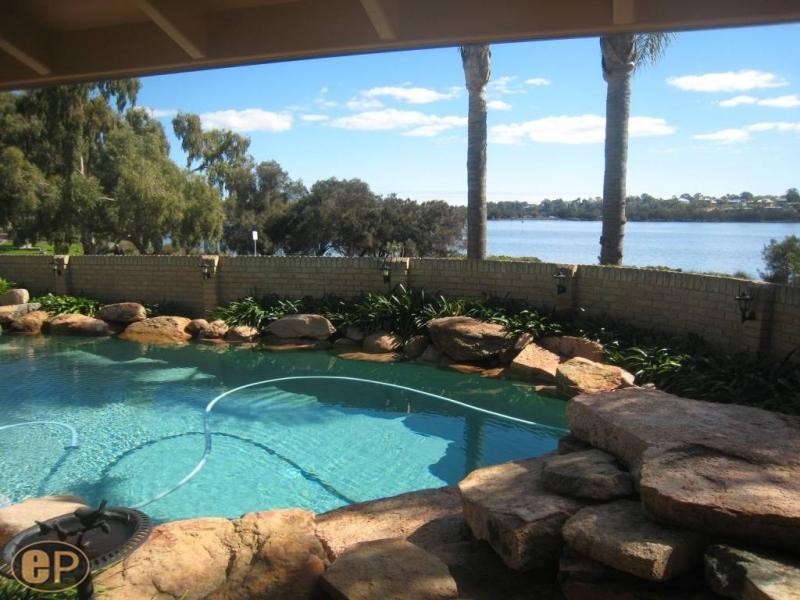 217 Riverton Drive, Shelley WA 6148