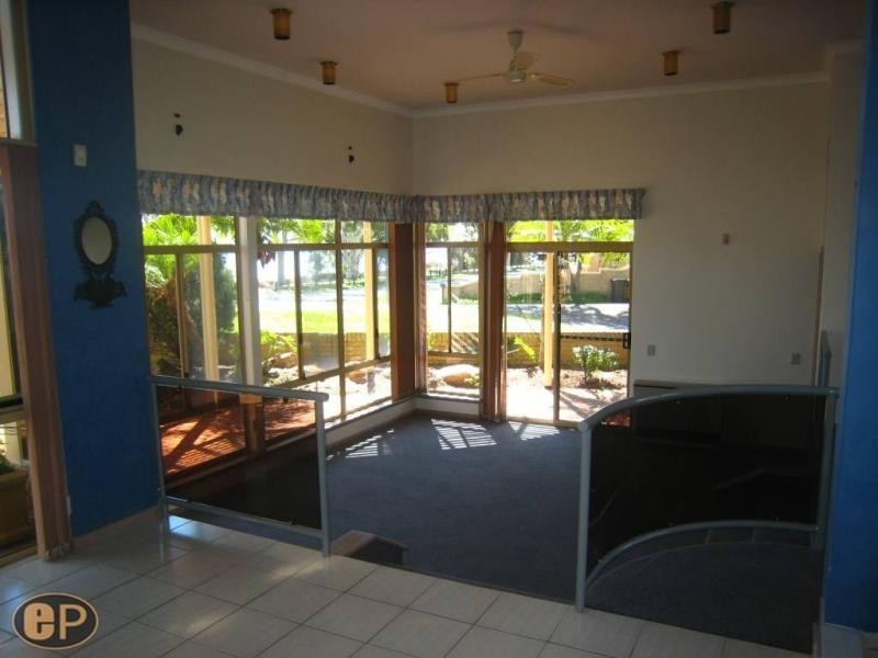 217 Riverton Drive, Shelley WA 6148