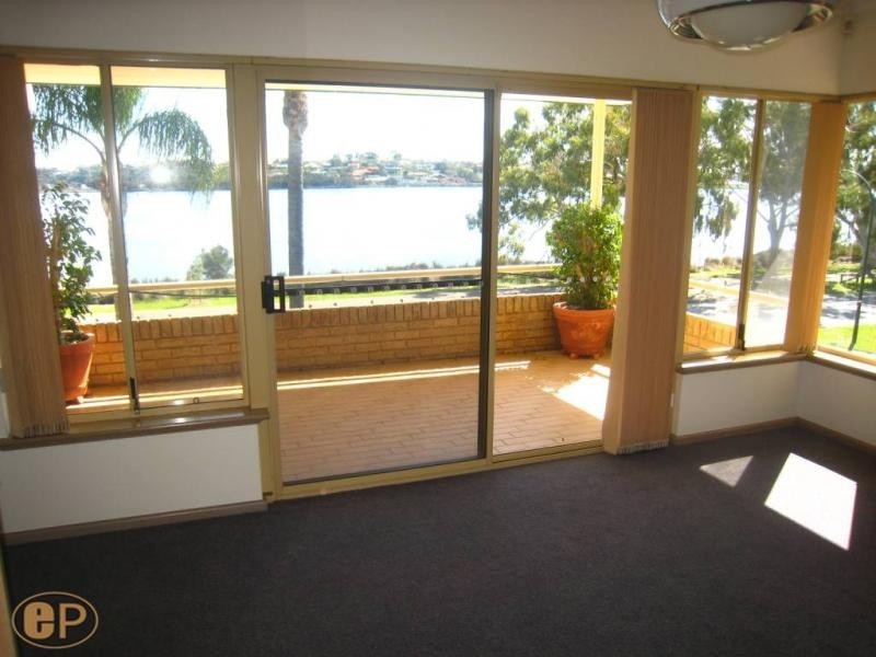 217 Riverton Drive, Shelley WA 6148