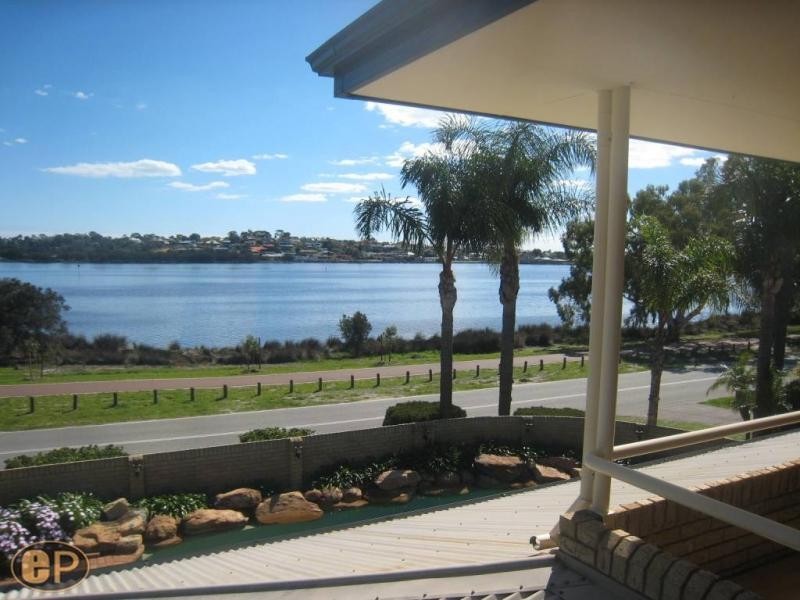 217 Riverton Drive, Shelley WA 6148