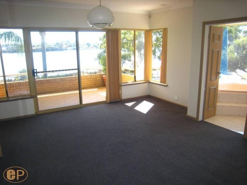 217 Riverton Drive, Shelley WA 6148