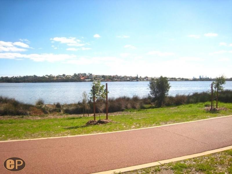 217 Riverton Drive, Shelley WA 6148