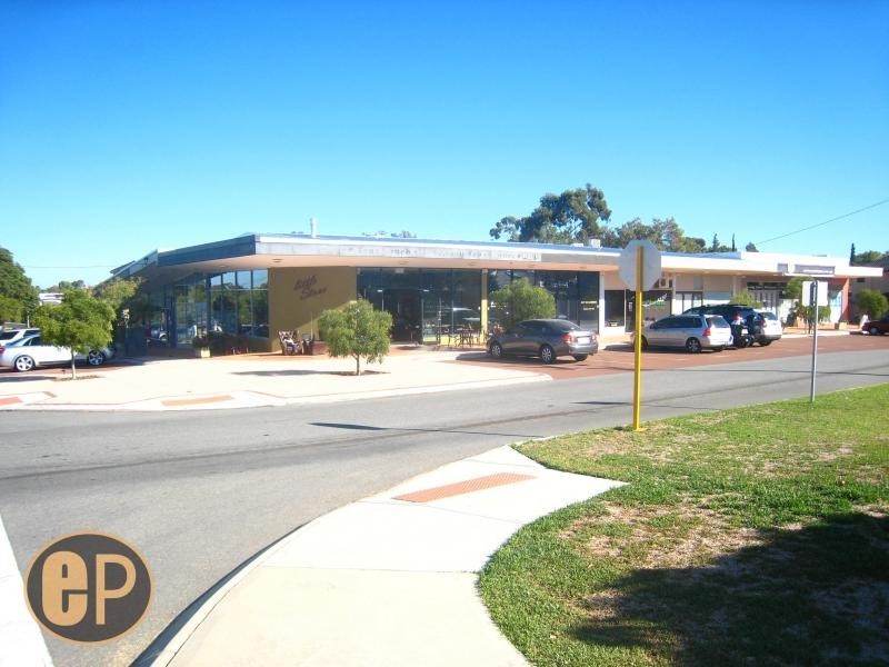 11 Pembroke Street, Bicton WA 6157