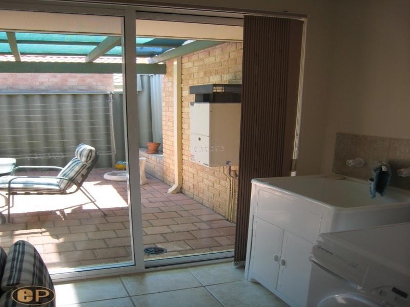 2/12 Kanimbla Road, Bicton WA 6157