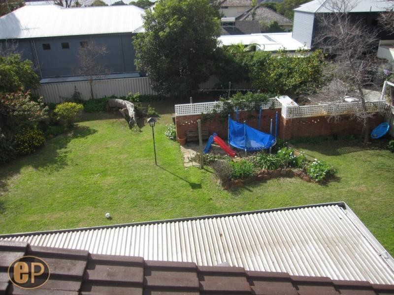 41 Davy Street, Alfred Cove WA 6154
