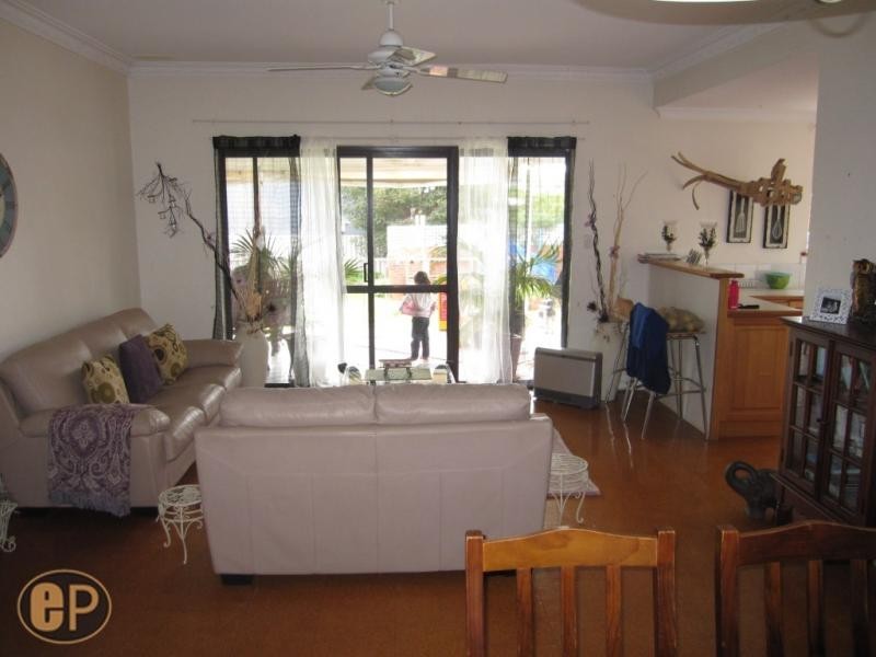 41 Davy Street, Alfred Cove WA 6154