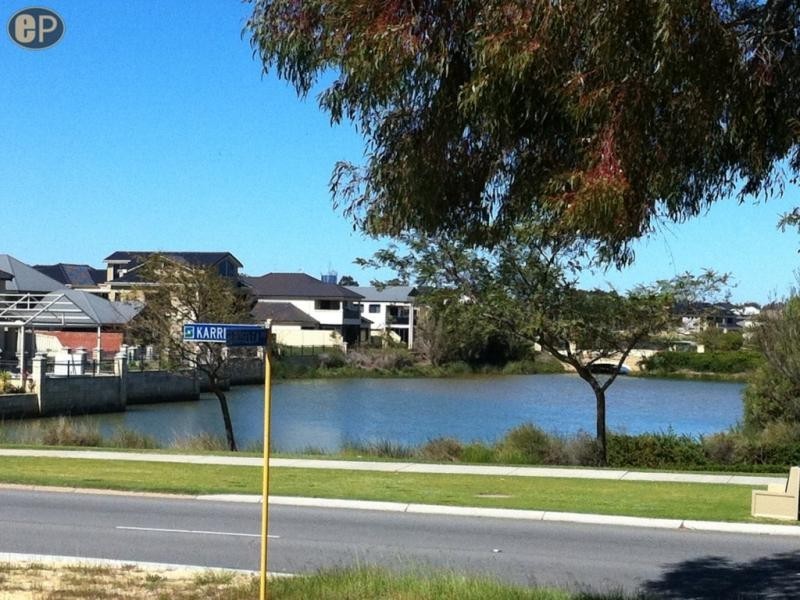 64 Roselea Boulevard, Stirling WA 6021