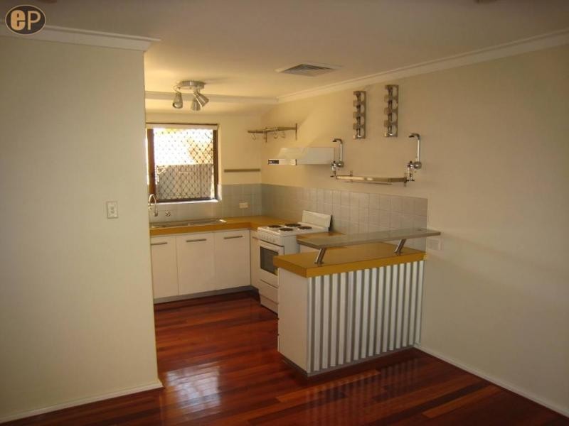 10/104 Moreing Road, Attadale WA 6156