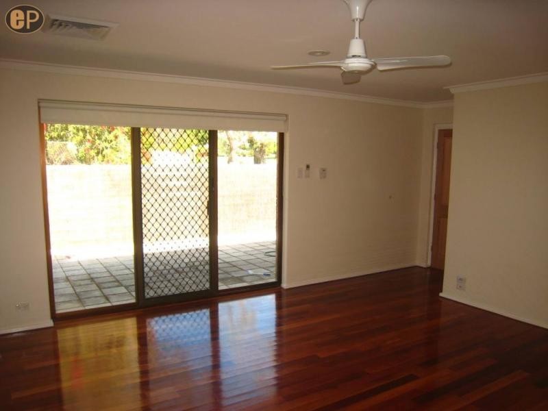 10/104 Moreing Road, Attadale WA 6156