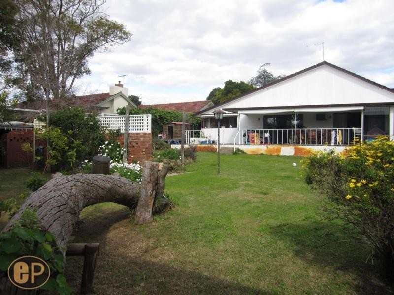 41 Davy Street, Alfred Cove WA 6154