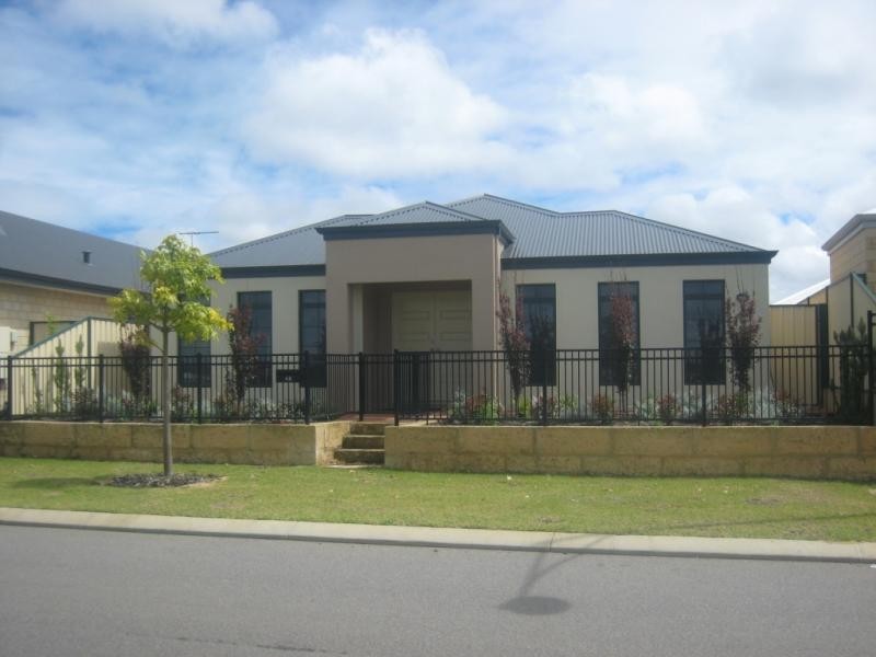 48 Botany Parade, Hammond Park WA 6164
