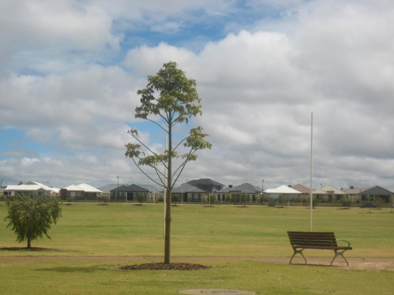 48 Botany Parade, Hammond Park WA 6164