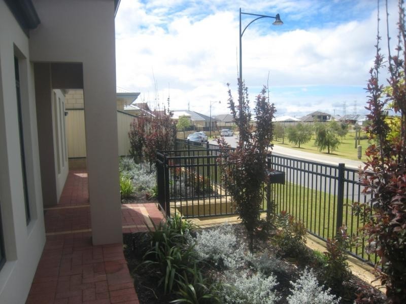48 Botany Parade, Hammond Park WA 6164