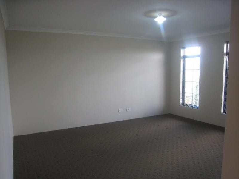 48 Botany Parade, Hammond Park WA 6164