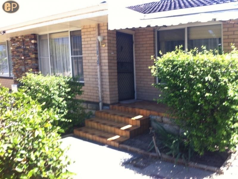 2A Spinnaway Crescent, Brentwood WA 6153