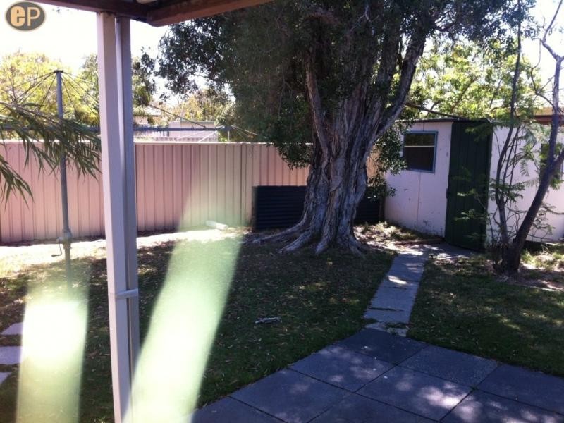 2A Spinnaway Crescent, Brentwood WA 6153