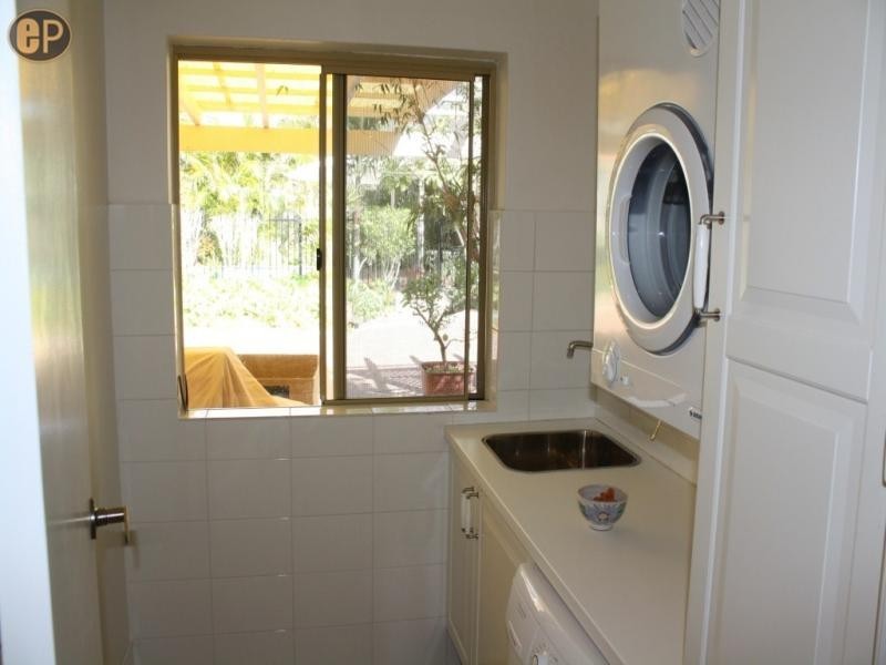 359 Riverton Drive, Shelley WA 6148