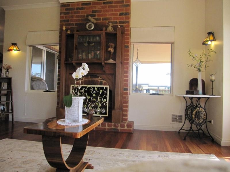 6 Turner Street, Dunsborough WA 6281