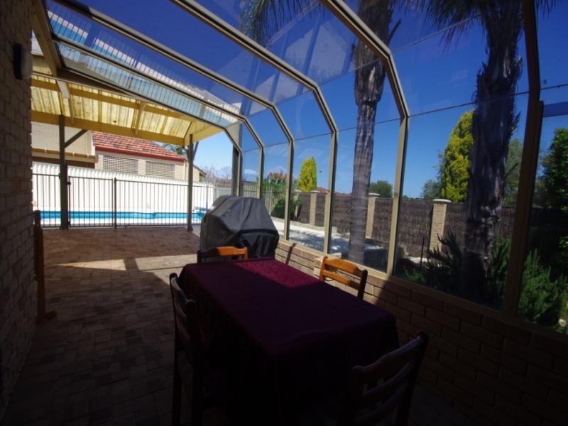 12 Paterson Gardens, Winthrop WA 6150