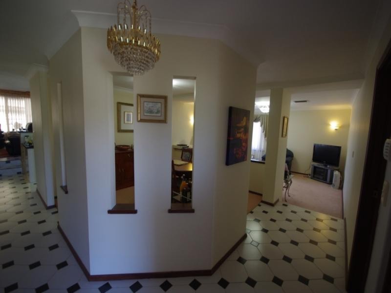 12 Paterson Gardens, Winthrop WA 6150