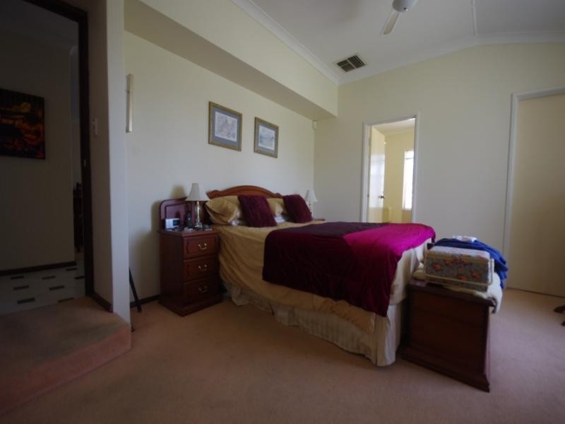12 Paterson Gardens, Winthrop WA 6150