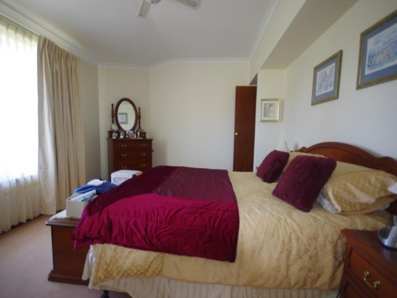 12 Paterson Gardens, Winthrop WA 6150