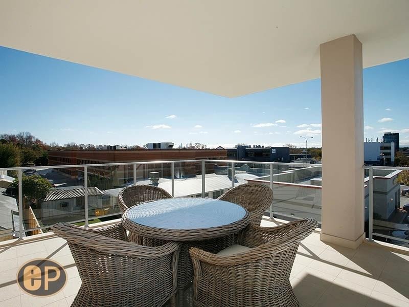 9/880 Canning Highway, Applecross WA 6153