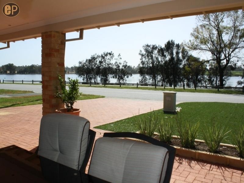 359 Riverton Drive, Shelley WA 6148