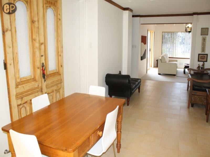 359 Riverton Drive, Shelley WA 6148