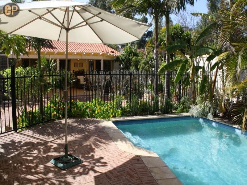 359 Riverton Drive, Shelley WA 6148