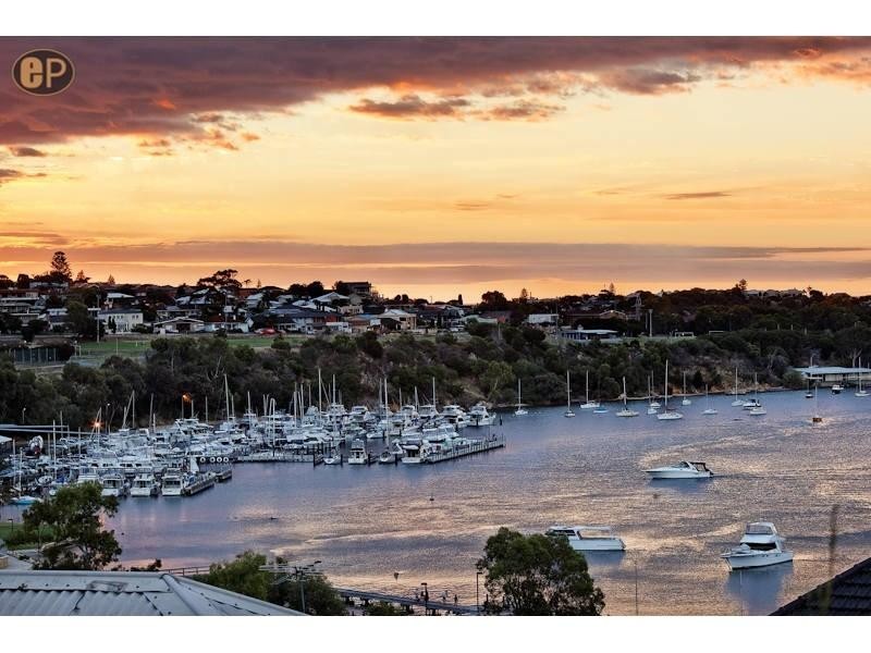 7A Braunton Street, Bicton WA 6157