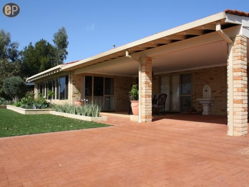 359 Riverton Drive, Shelley WA 6148