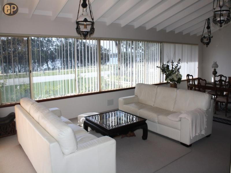 359 Riverton Drive, Shelley WA 6148