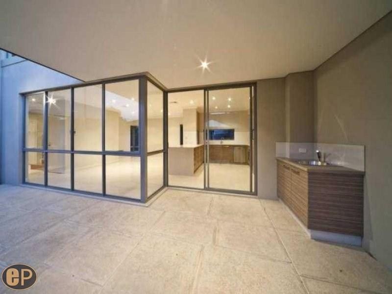 34 BASSENDEAN PARADE, Bassendean WA 6054