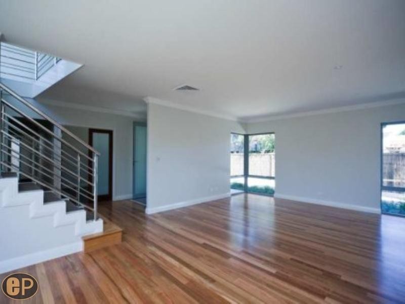 34 BASSENDEAN PARADE, Bassendean WA 6054