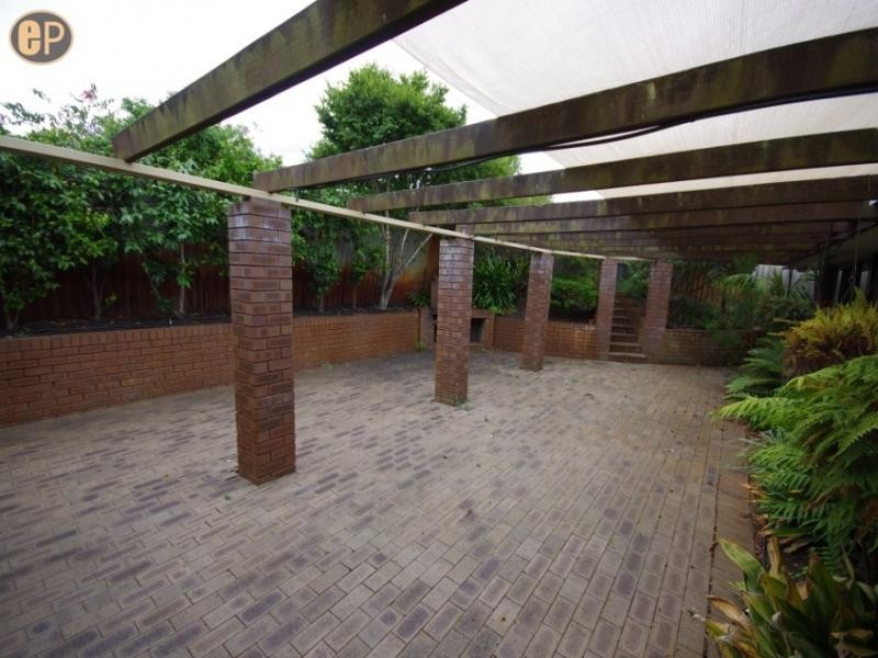 11 PEARSON CRESCENT, Bull Creek WA 6149