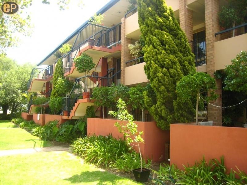 4/2 Stirling Street, South Perth WA 6151